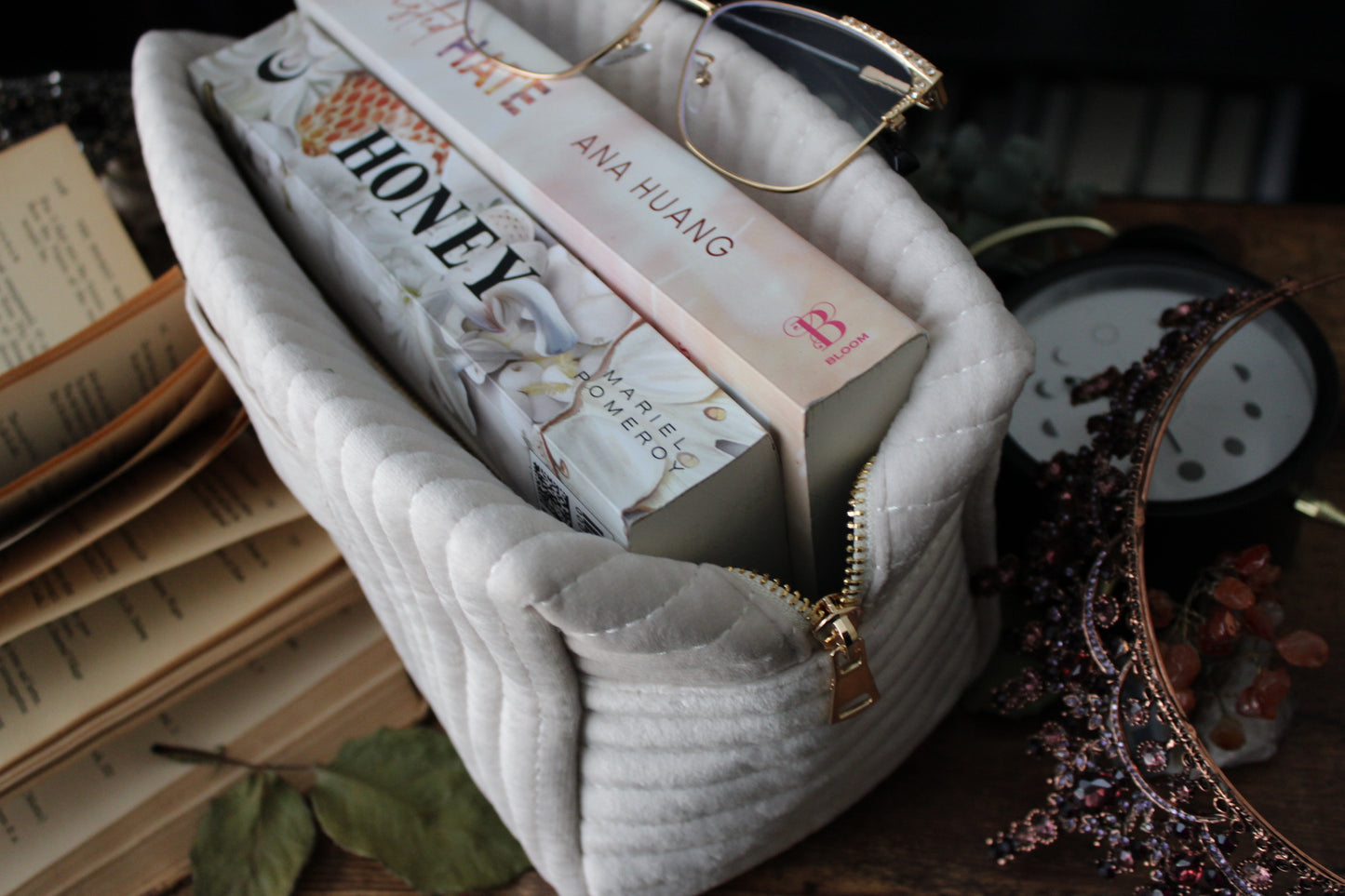 SHIPPED dirty chai luxe travel bag