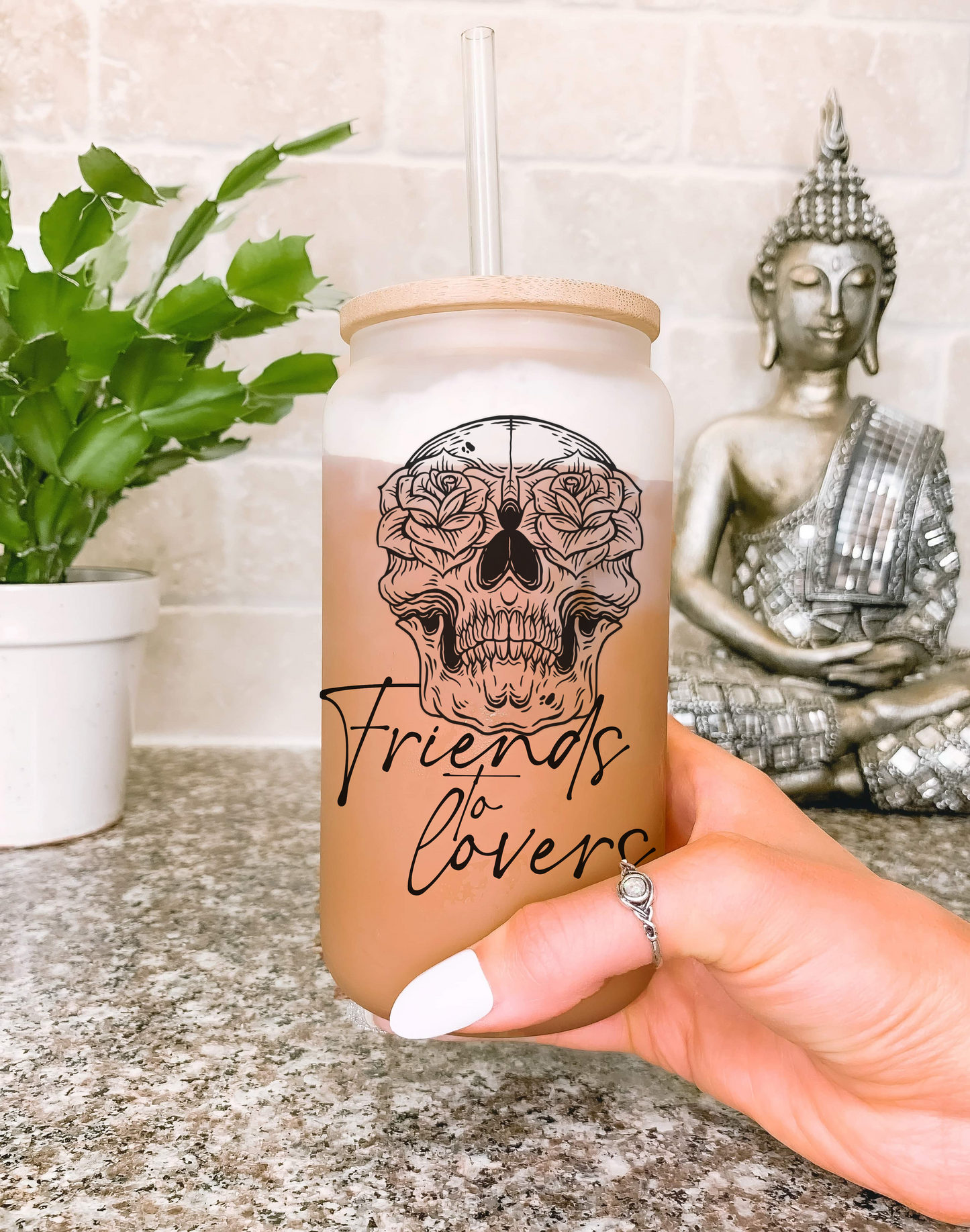 Frosted - Enemies to lovers/Friends to lovers - Beer can