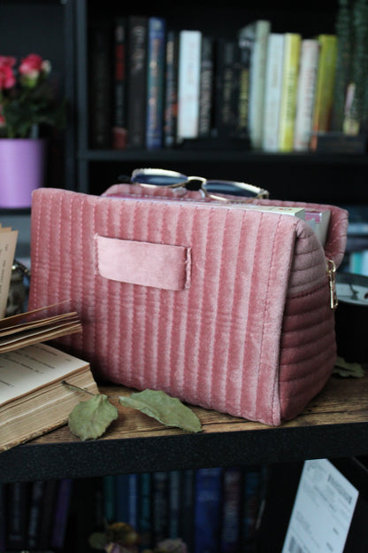 pretty little mauve luxe travel bag